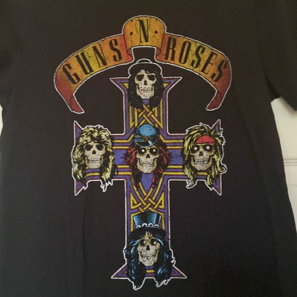 Guns N’ Roses Skull Cross Black Shirt - Picture 2 of 5